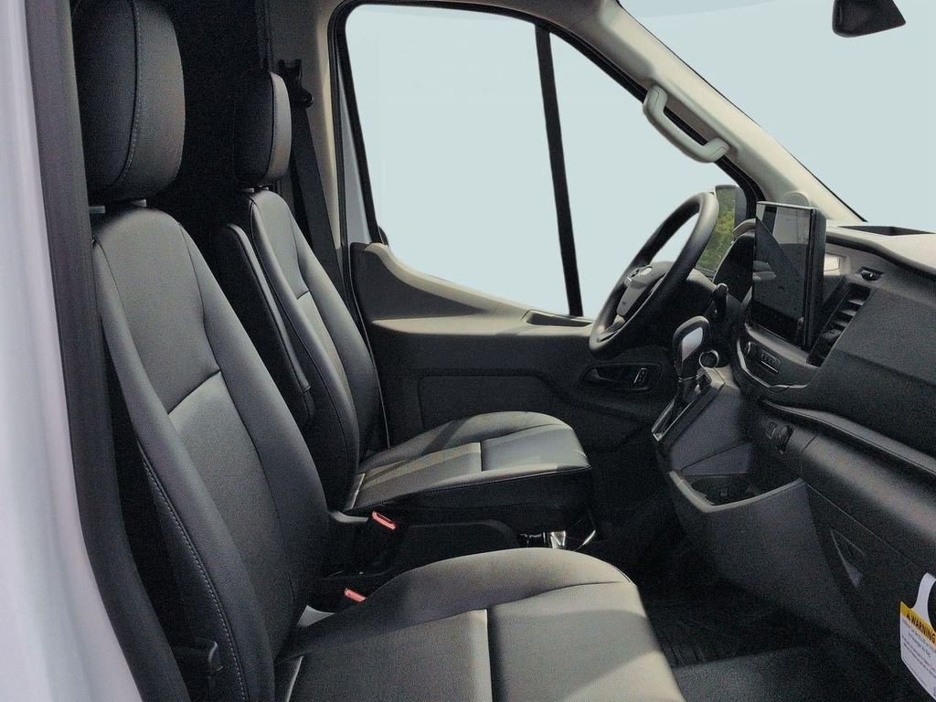 New 2026 Oxford White Ford Cargo Van image 68