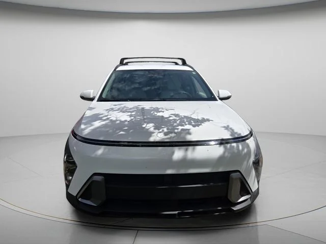 Used 2024 White Hyundai SEL image 3