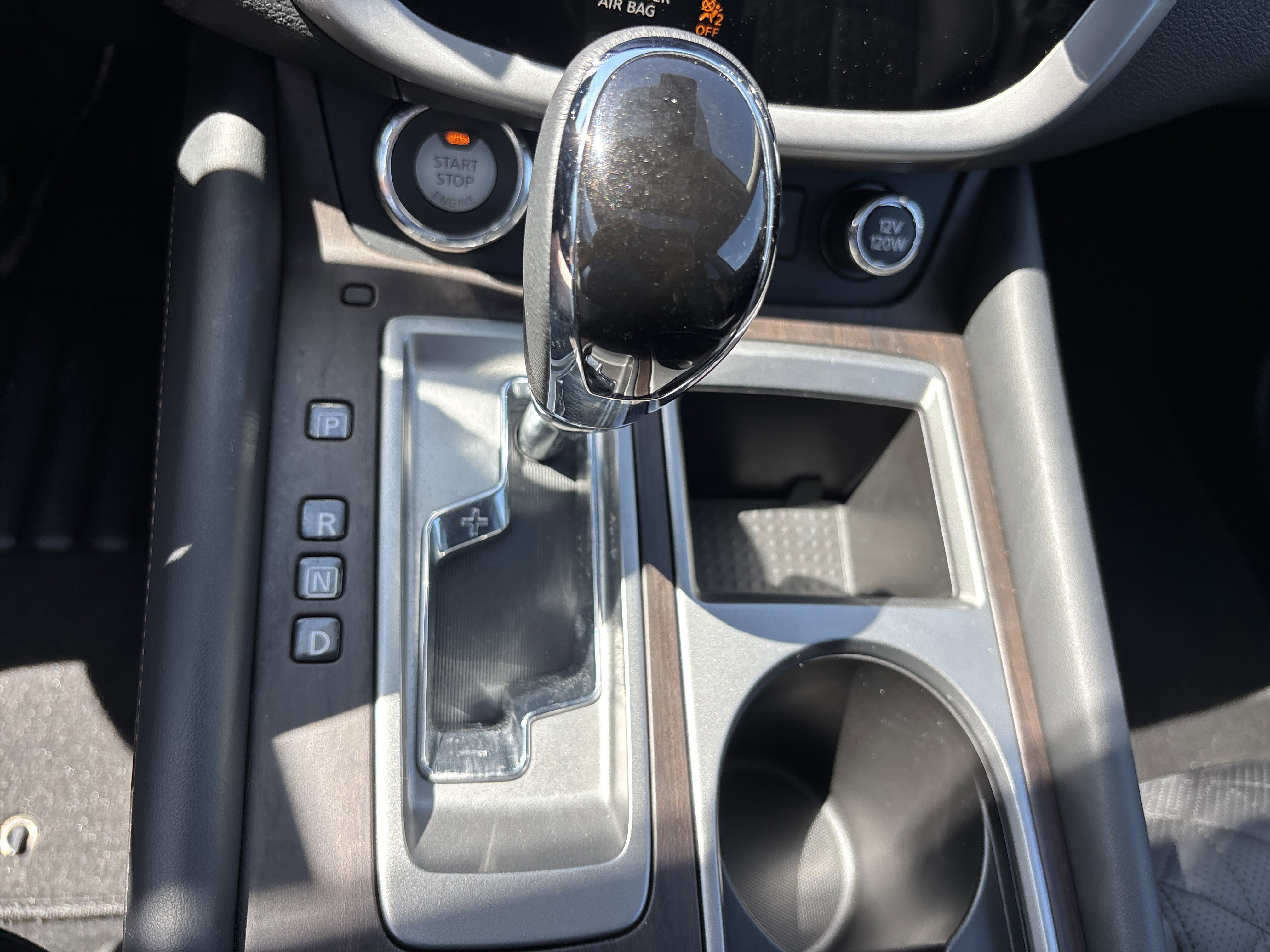 Certified Used 2021 Pearl White Tricoat Nissan Platinum AWD image 36