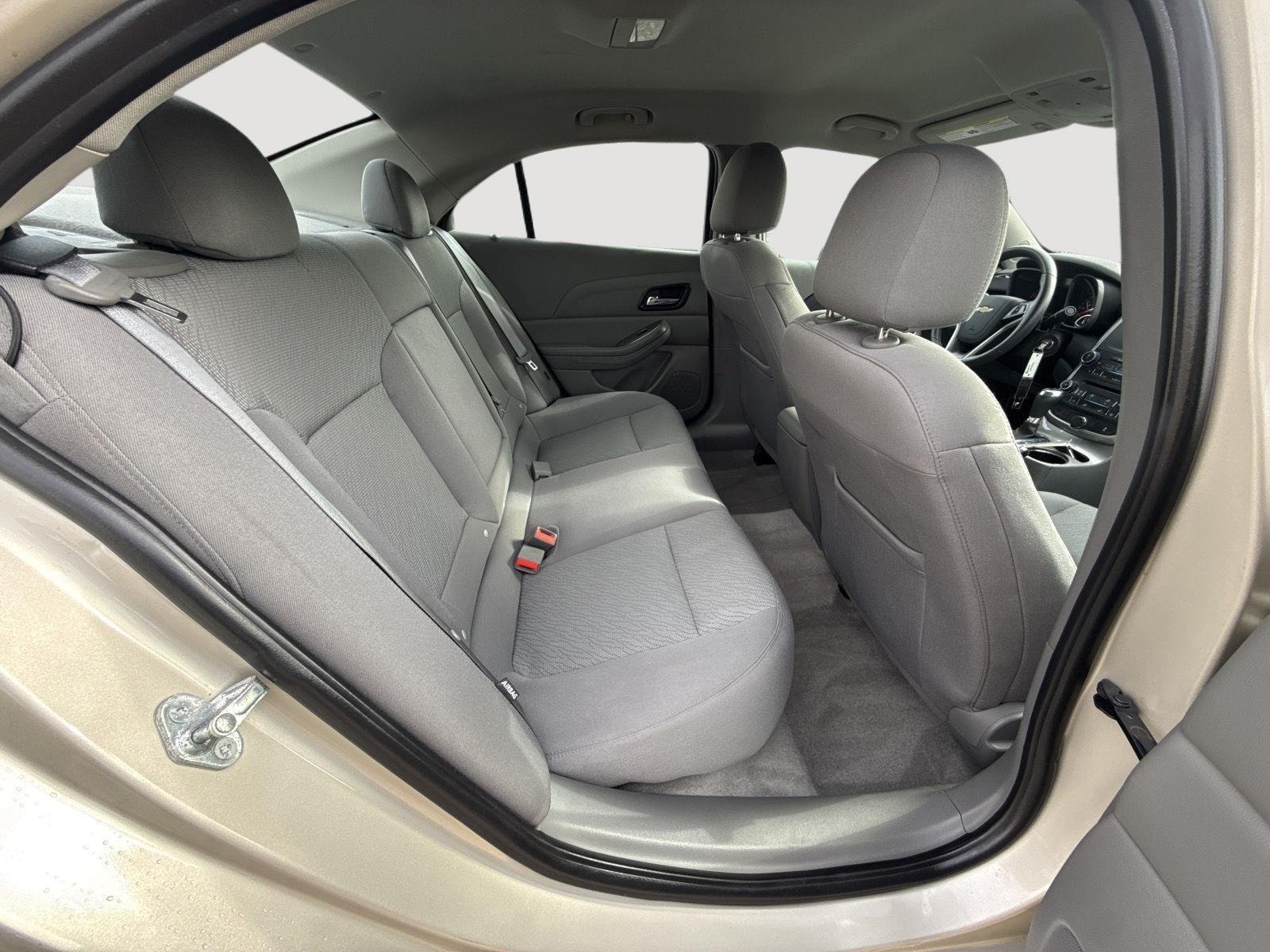 Used 2014 Champagne Silver Metallic Chevrolet LS image 5