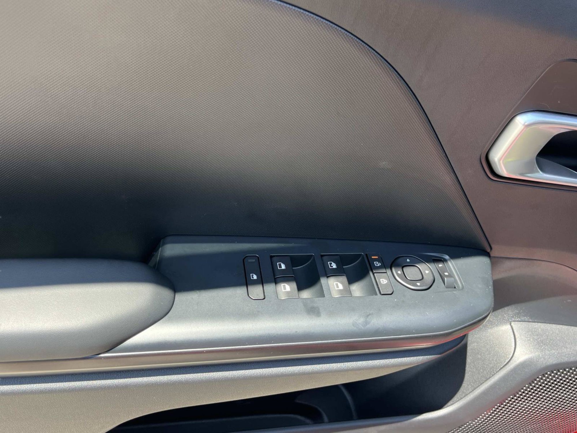 New 2026 Currant Red Kia LXS image 18