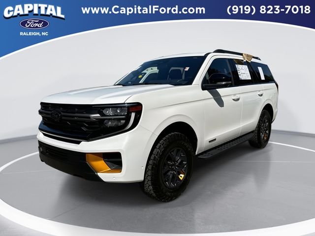 Used 2025 White Ford Tremor image 1