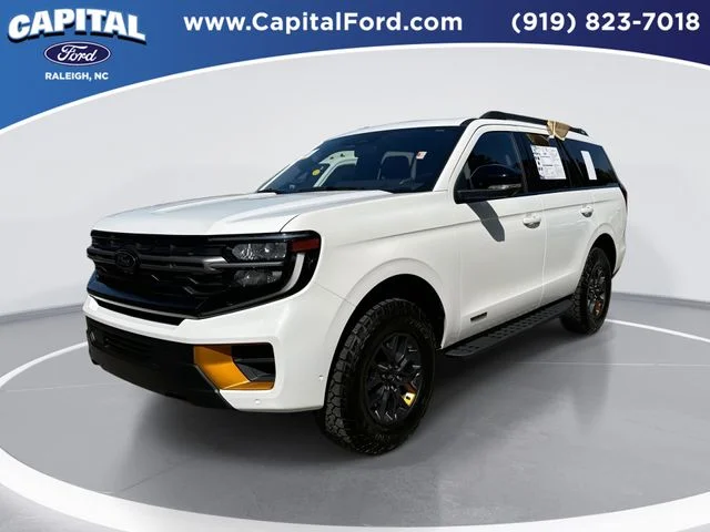 Used 2025 White Ford Tremor image 1