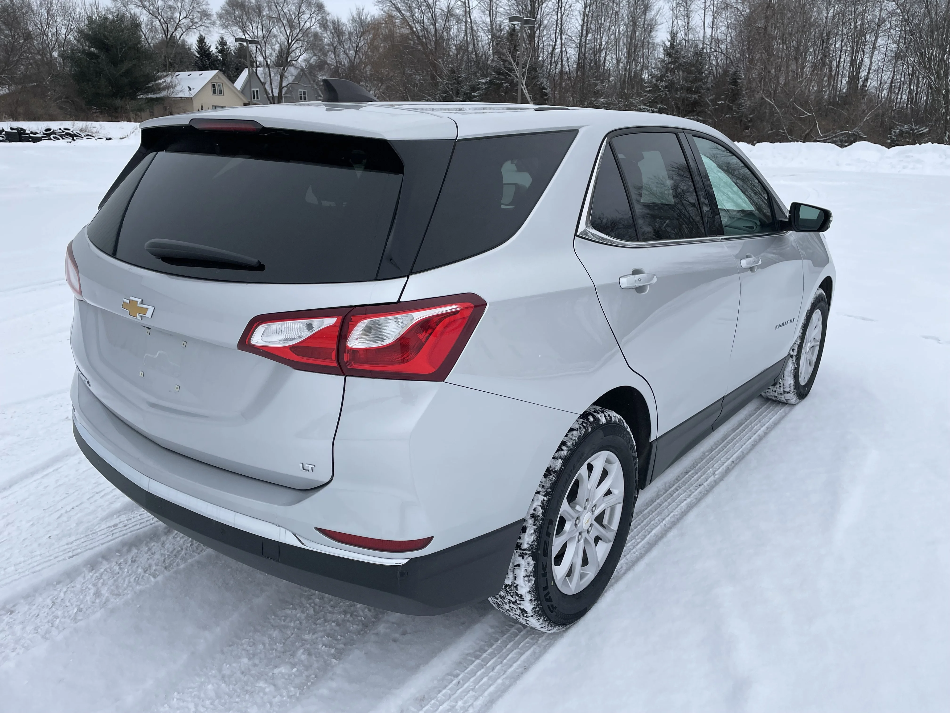 Used 2018 Silver Ice Metallic Chevrolet LT image 4