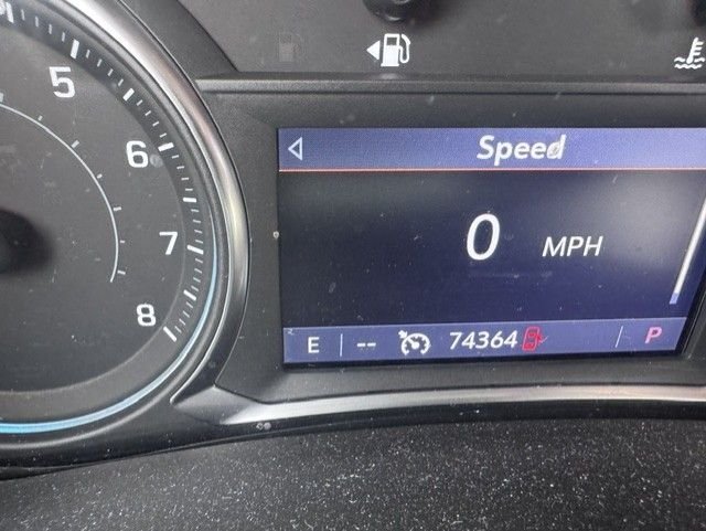 Used 2019 Iridescent Pearl Tricoat Chevrolet Premier image 8