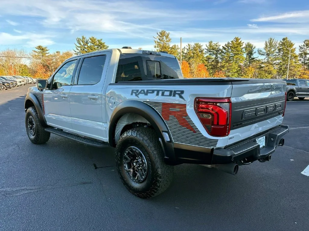 Used 2026 Avalanche Ford Raptor image 5
