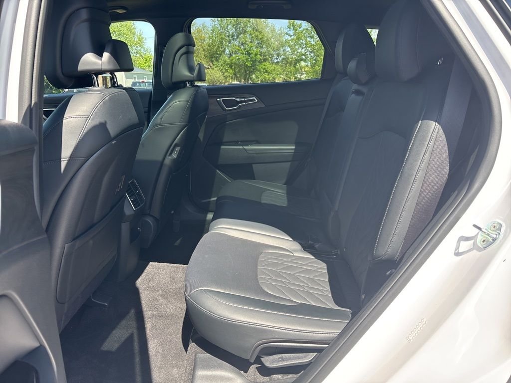 Used 2023 White Kia X-Line image 26