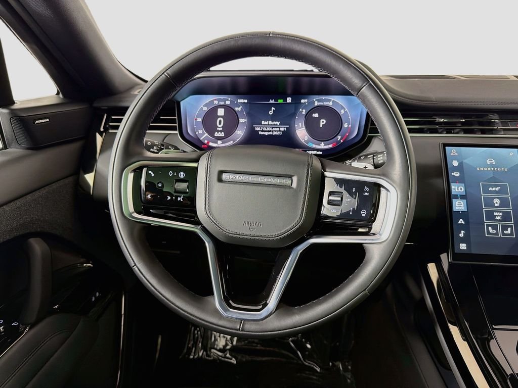 Certified Used 2024 Gray Land Rover SE image 24