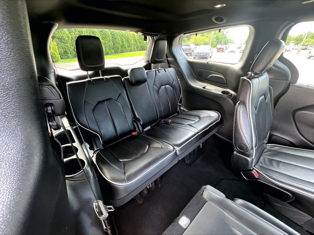 Used 2025 Black Chrysler Limited image 17