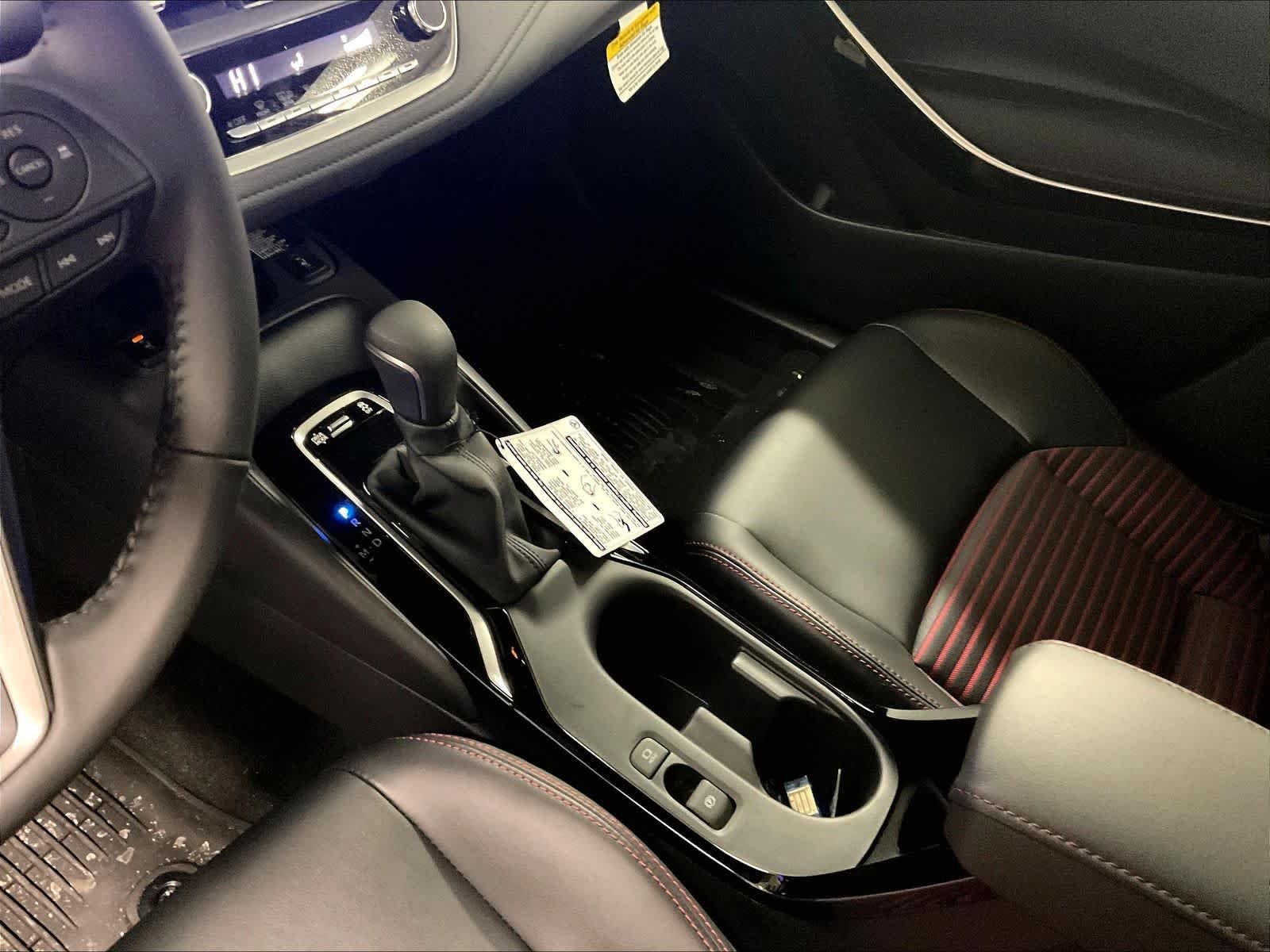 2026 Toyota Corolla XSE - Photo 14