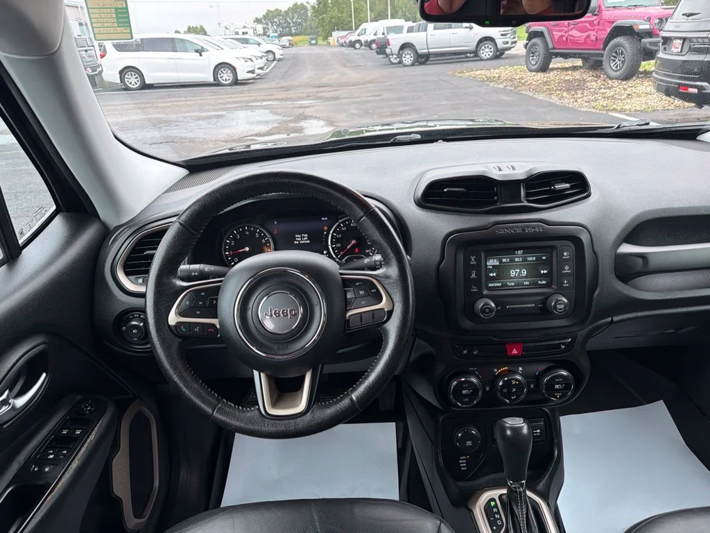 Used 2015 Black Jeep Limited image 27