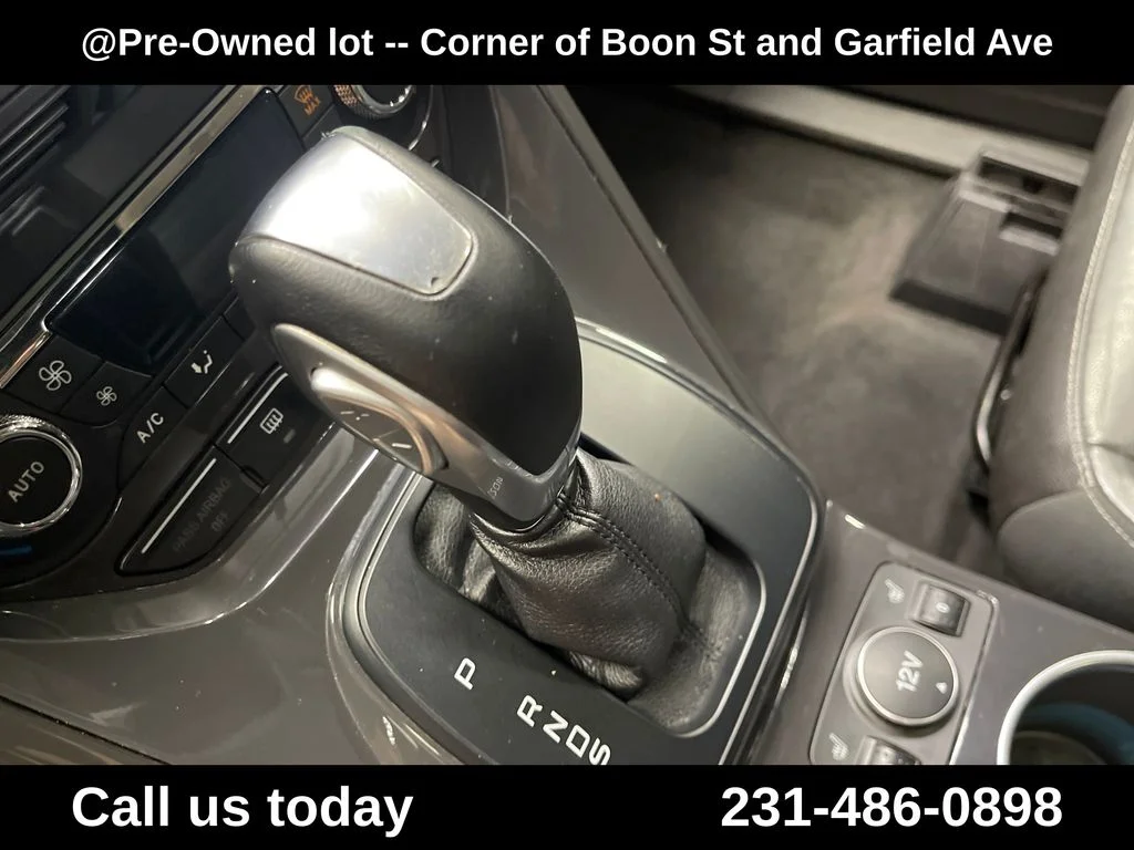Used 2014 Gray Ford Titanium image 21