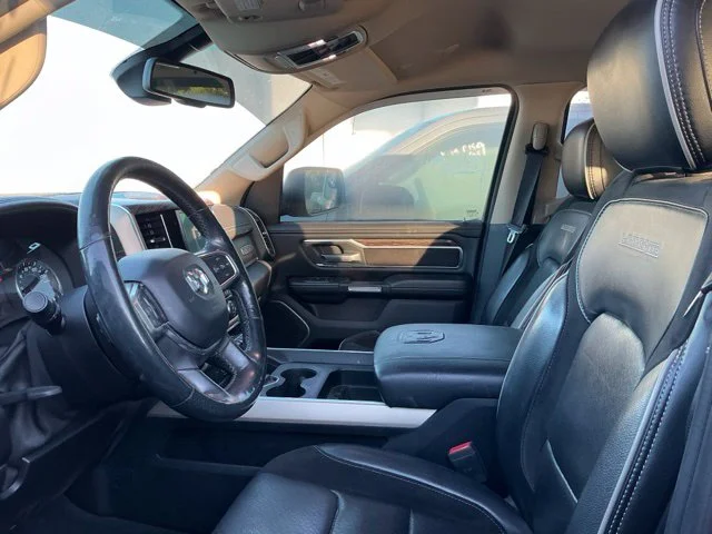 Used 2019 Granite Crystal Clearcoat Metallic Ram Laramie image 13