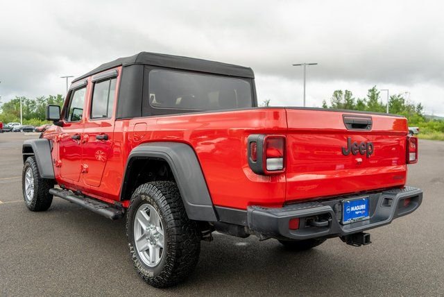 Used 2020 Red Jeep Sport image 8