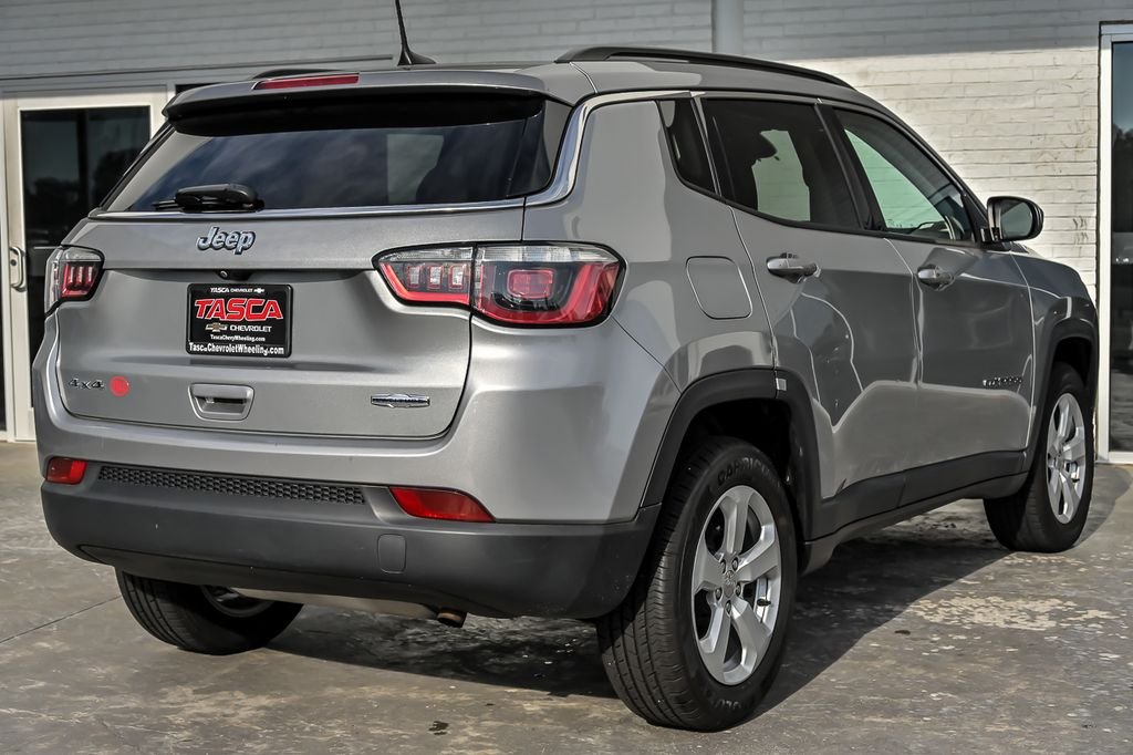 Used 2020 Silver Jeep Latitude image 10