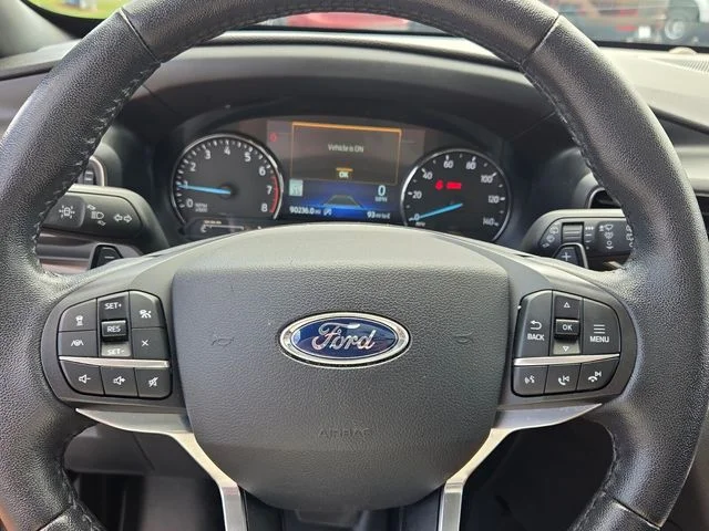 Used 2020 White Ford Limited image 25