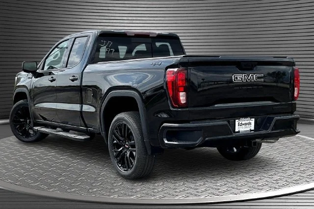 New 2026 Onyx Black GMC Elevation image 3