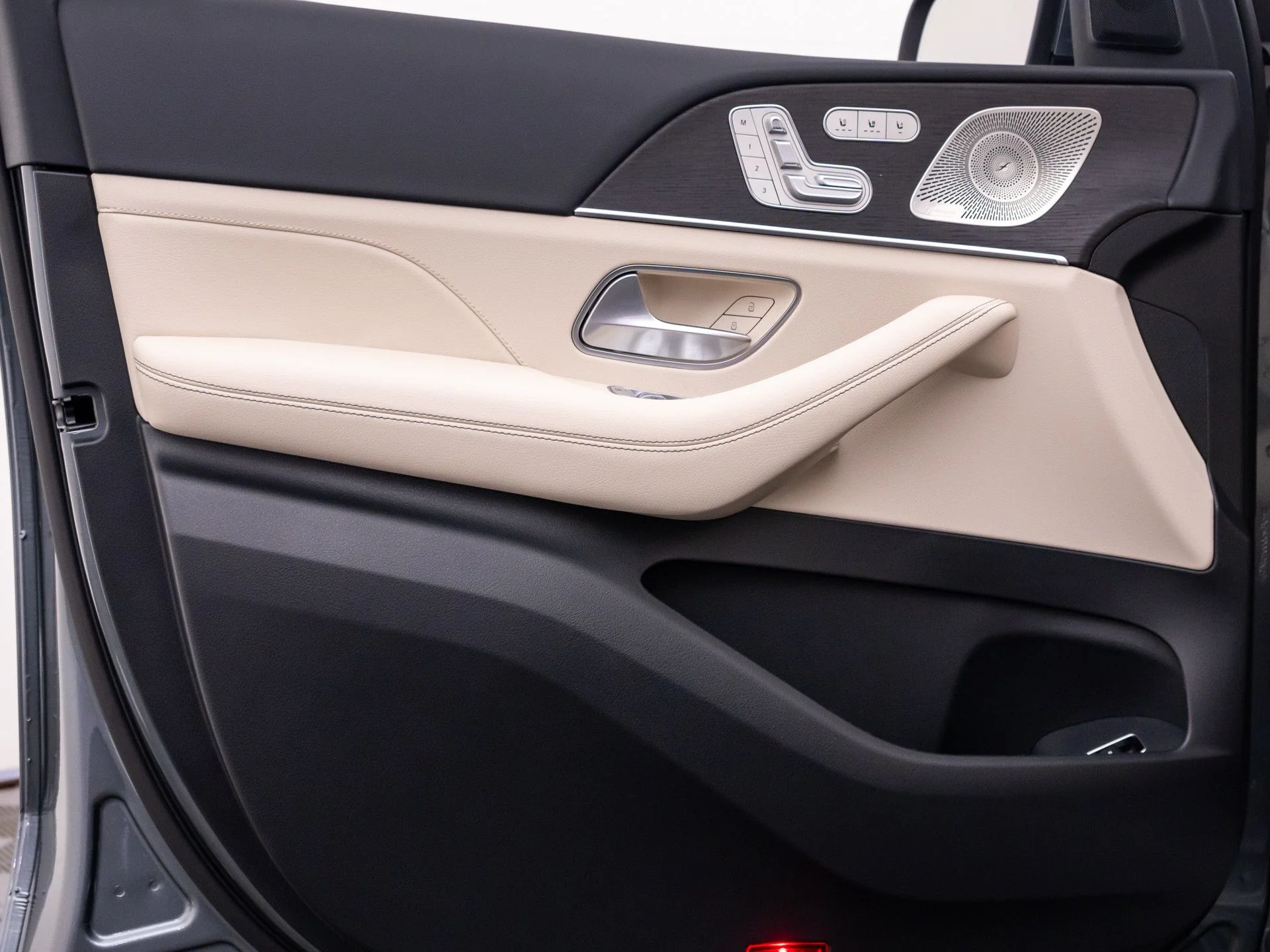 New 2026 Gray Mercedes-Benz GLE 350 image 14