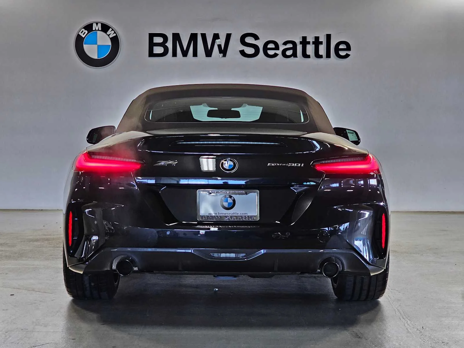 New 2026 Black Sapphire Metallic BMW sDrive30i image 5