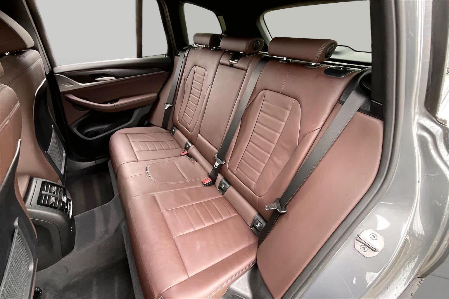 Used 2024 Skyscraper Grey Metallic BMW xDrive30i image 19