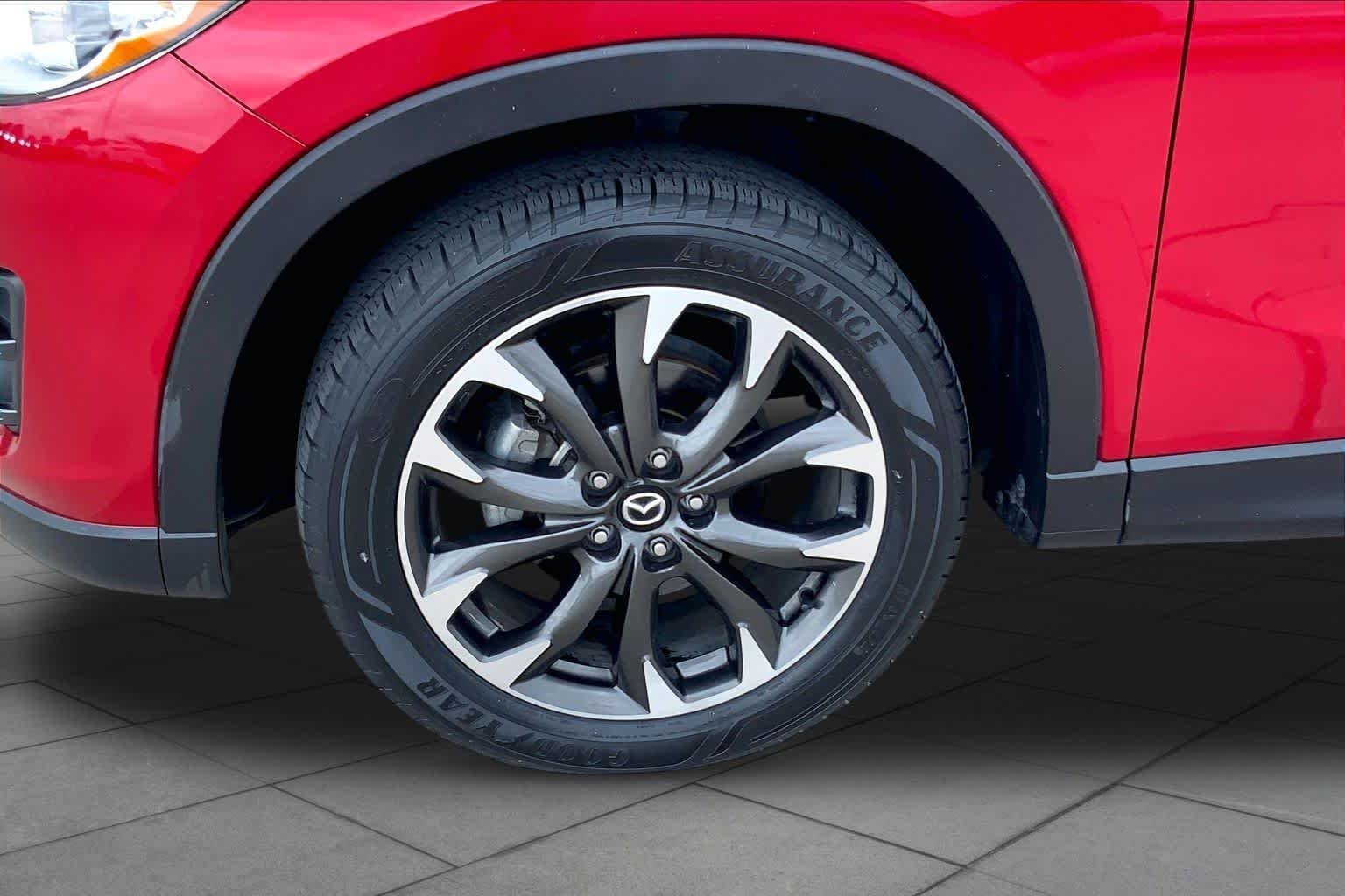 Used 2016 Soul Red Metallic Mazda Grand Touring image 11