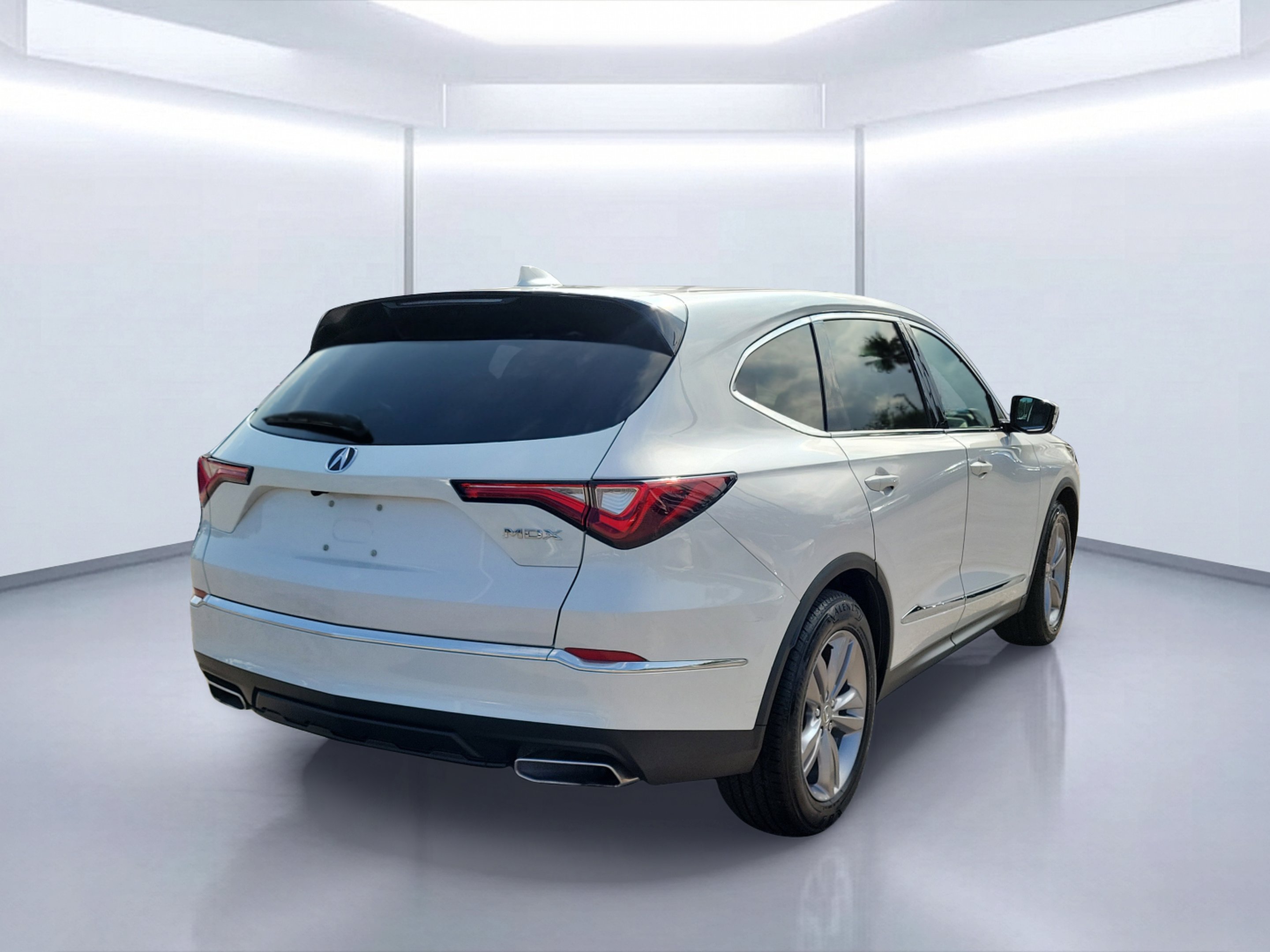 Used 2024 Platinum White Pearl Acura 3.5L image 4