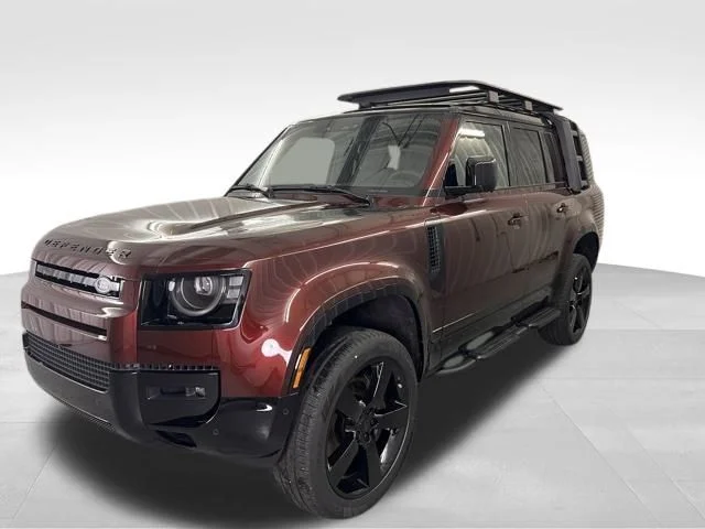 2026 Land Rover Defender 130 X-Dynamic SE P400's photo