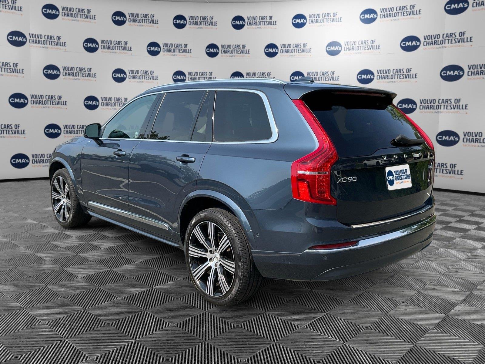Used 2024 Denim Blue Metallic Volvo Plus Bright Theme image 3