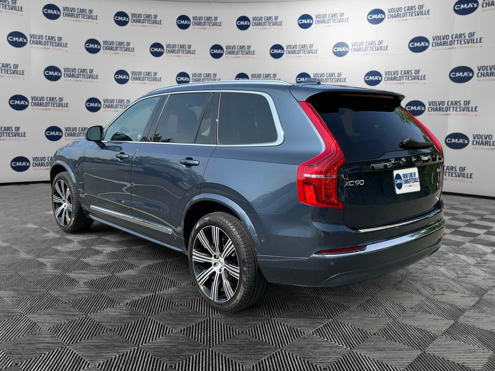 Used 2024 Denim Blue Metallic Volvo Plus Bright Theme image 3