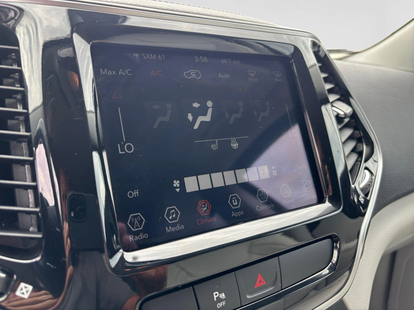 Used 2019 Sting-Gray Clearcoat Jeep Limited image 23