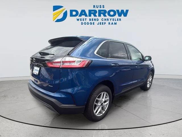 Used 2024 Blue Ford SEL image 5