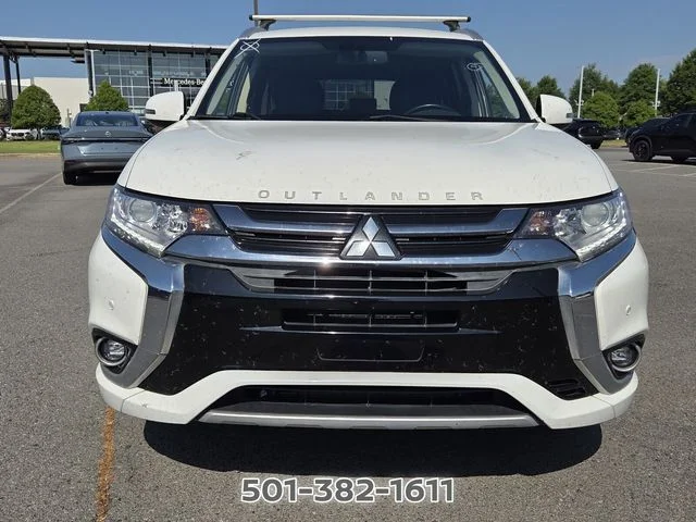 Used 2018 White Mitsubishi SEL image 8