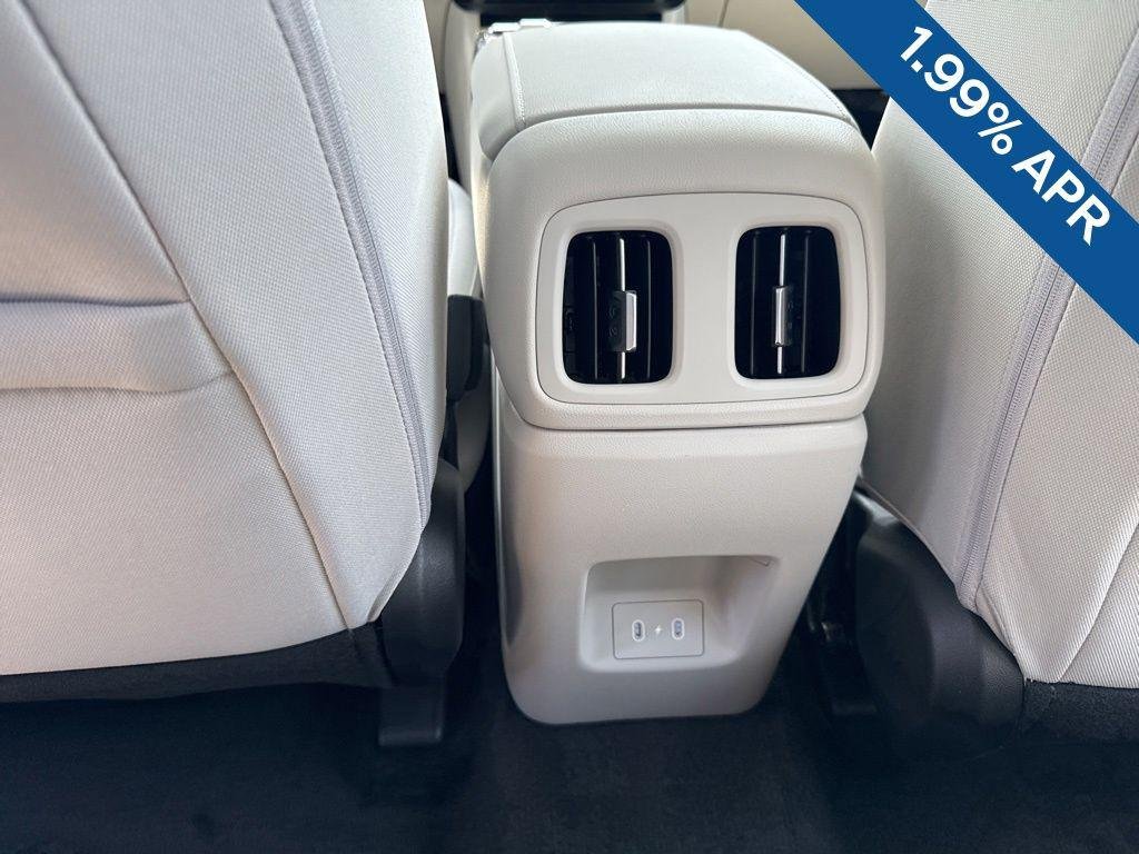 New 2026 White Hyundai Blue image 32