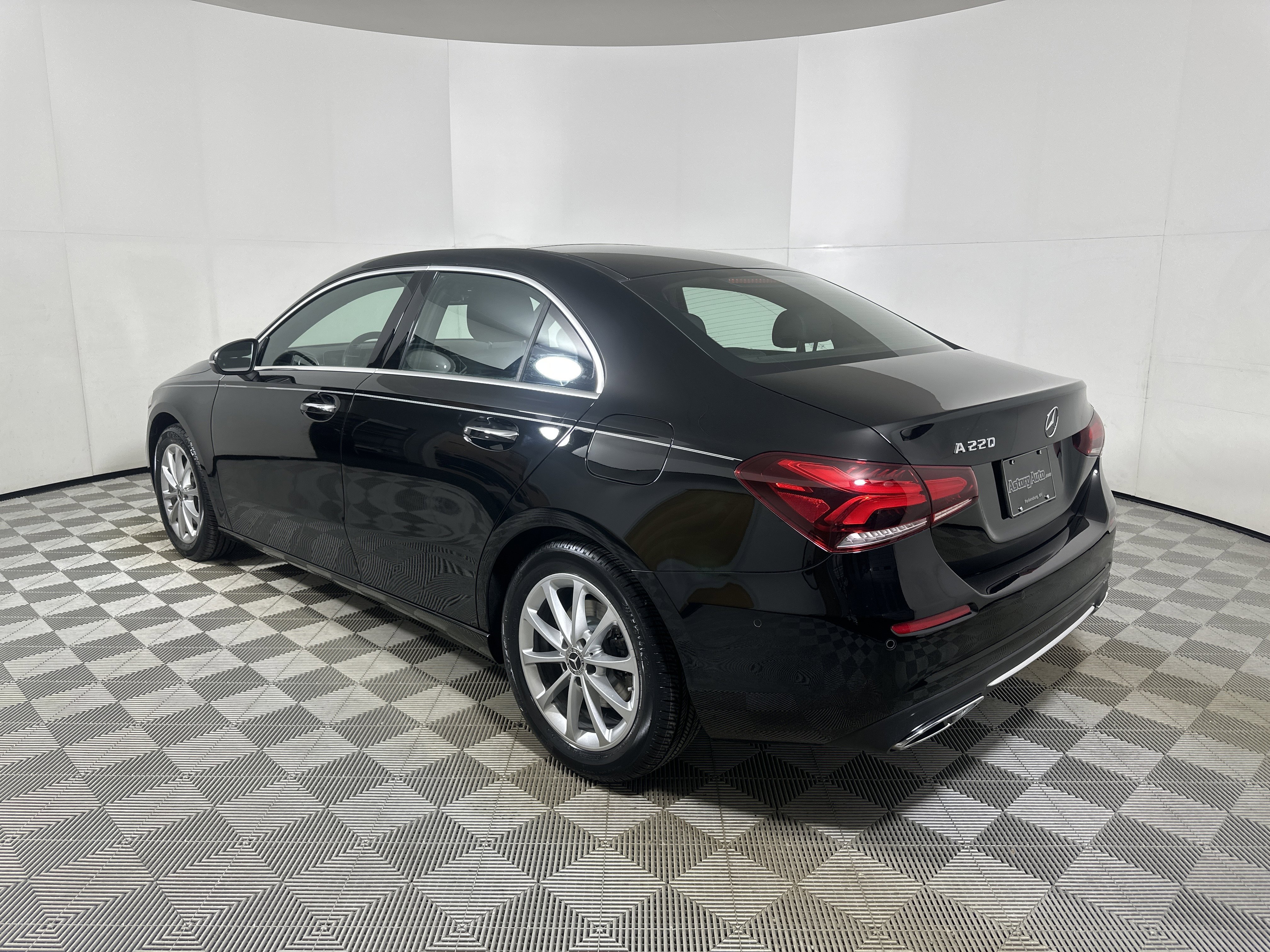 Used 2019 Black Mercedes-Benz A 220 image 5