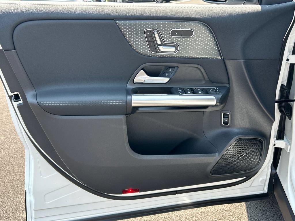 New 2026 Polar White Mercedes-Benz GLA 250 image 45