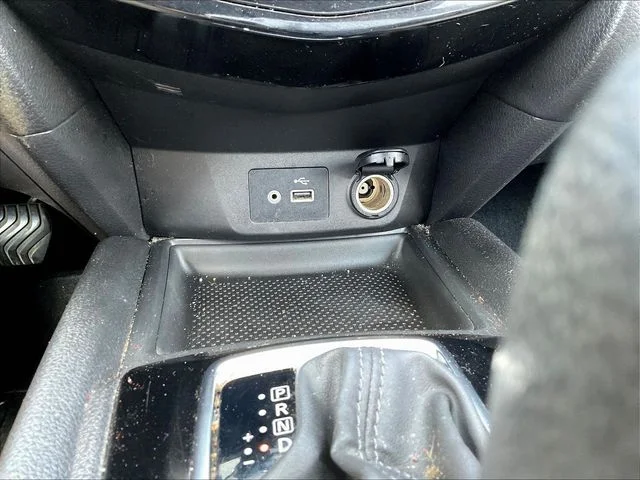 Used 2020 Silver Nissan SV image 17