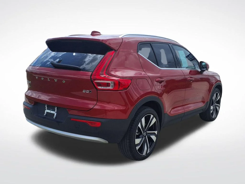 Certified Used 2023 Red Volvo Ultimate image 8