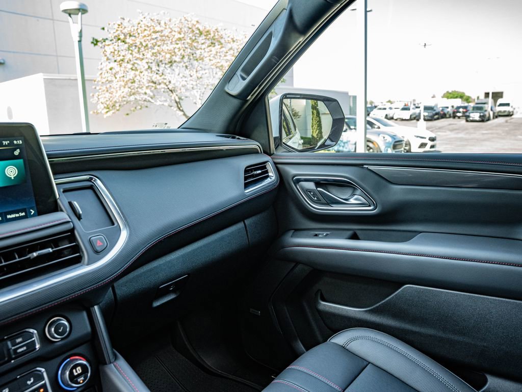 Used 2024 Summit White Chevrolet RST image 28