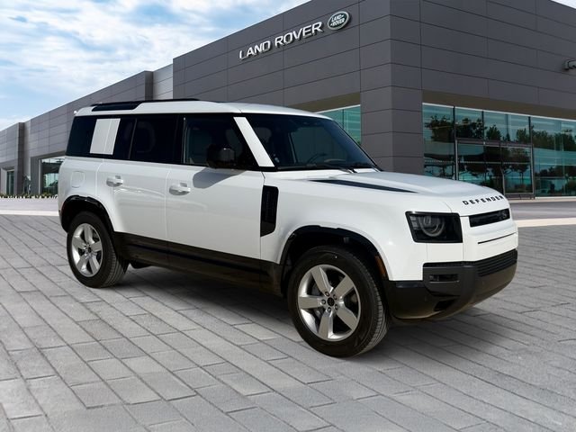 New 2026 Fuji White Land Rover X-Dynamic SE image 7