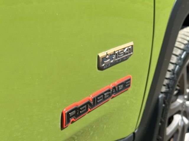 Used 2016 Jungle Green Jeep Latitude image 36