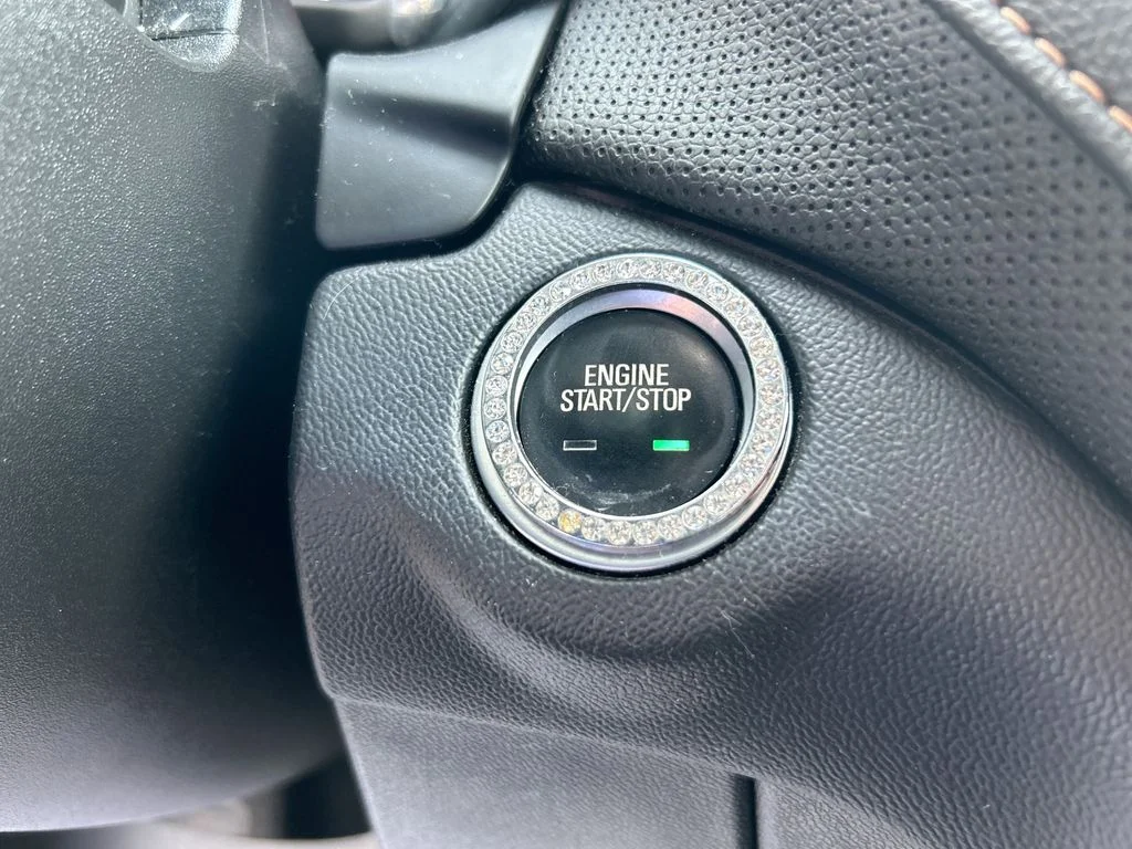 Used 2020 White Chevrolet Premier image 21