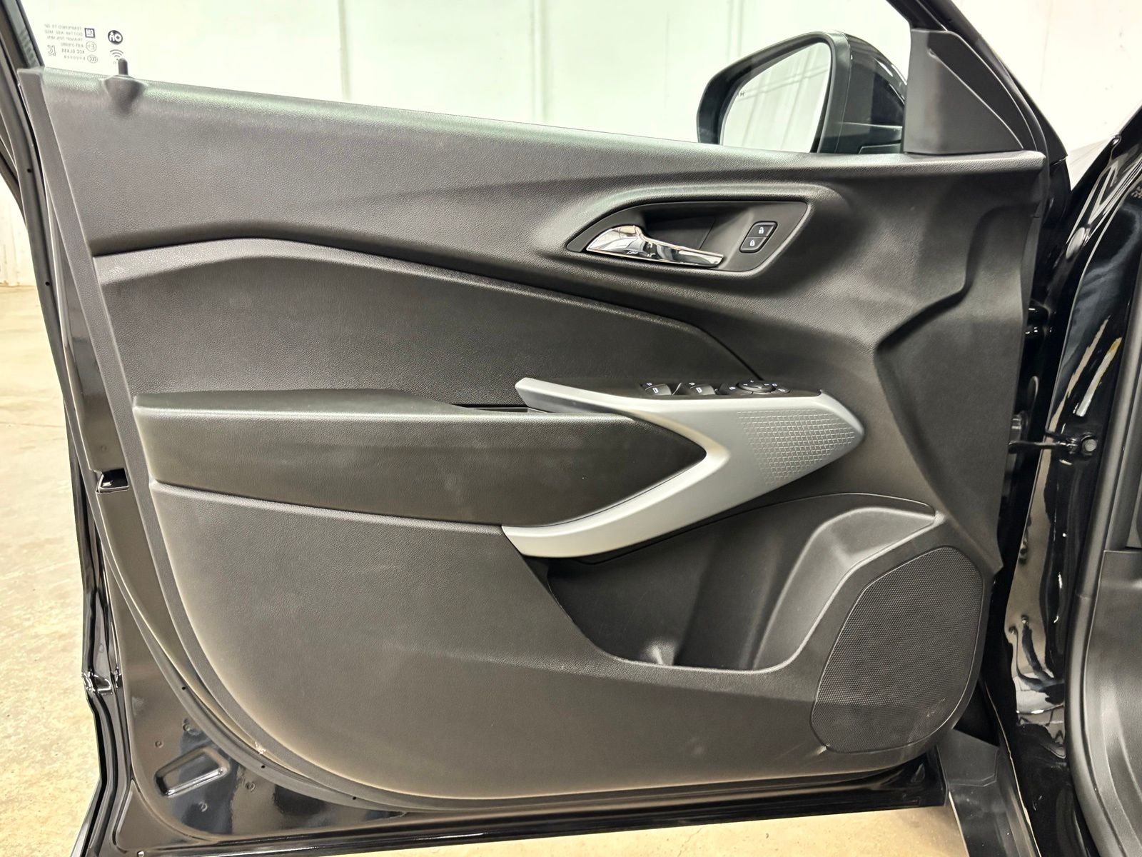 Used 2025 Black Chevrolet LS image 17