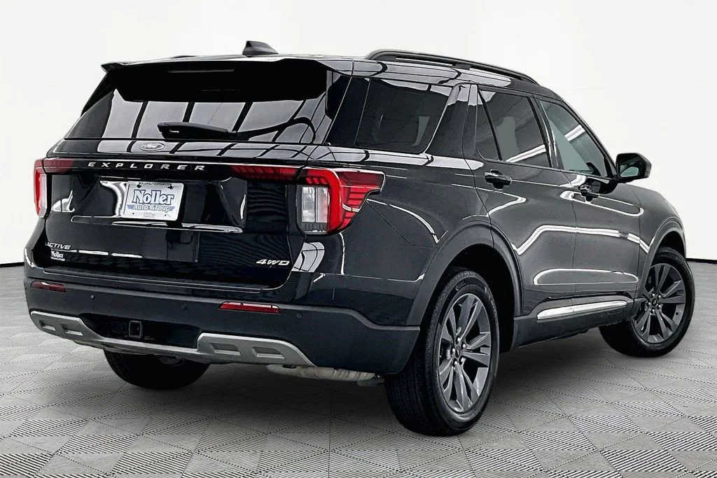 Certified 2025 Ford Explorer Active with VIN 1FMUK8DH1SGA01495 for sale in Kansas City