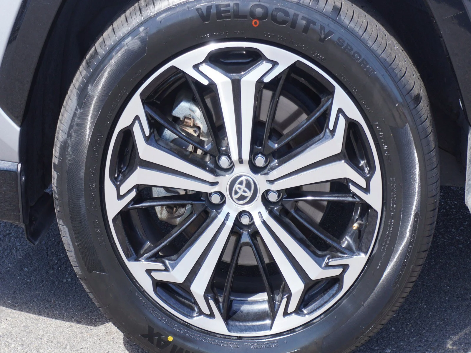 Used 2022 Midnight Black Metallic Toyota XSE image 7