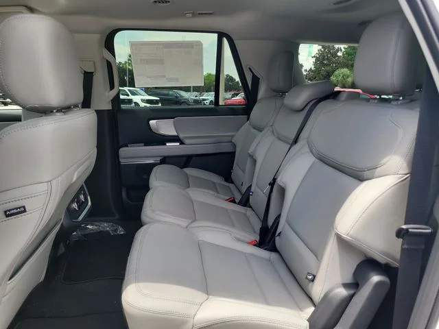 New 2026 Oxford White Ford Active image 16