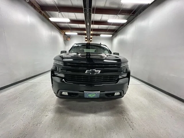 Used 2021 Black Chevrolet RST image 3