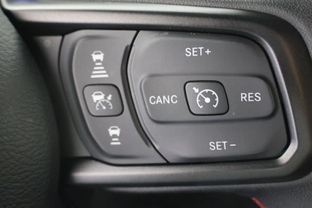 Used 2024 Anvil Clear Coat Jeep Rubicon X image 12
