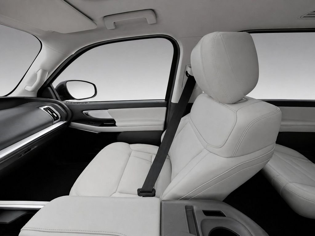 New 2027 Agate Black Metallic Ford MAX Active image 10