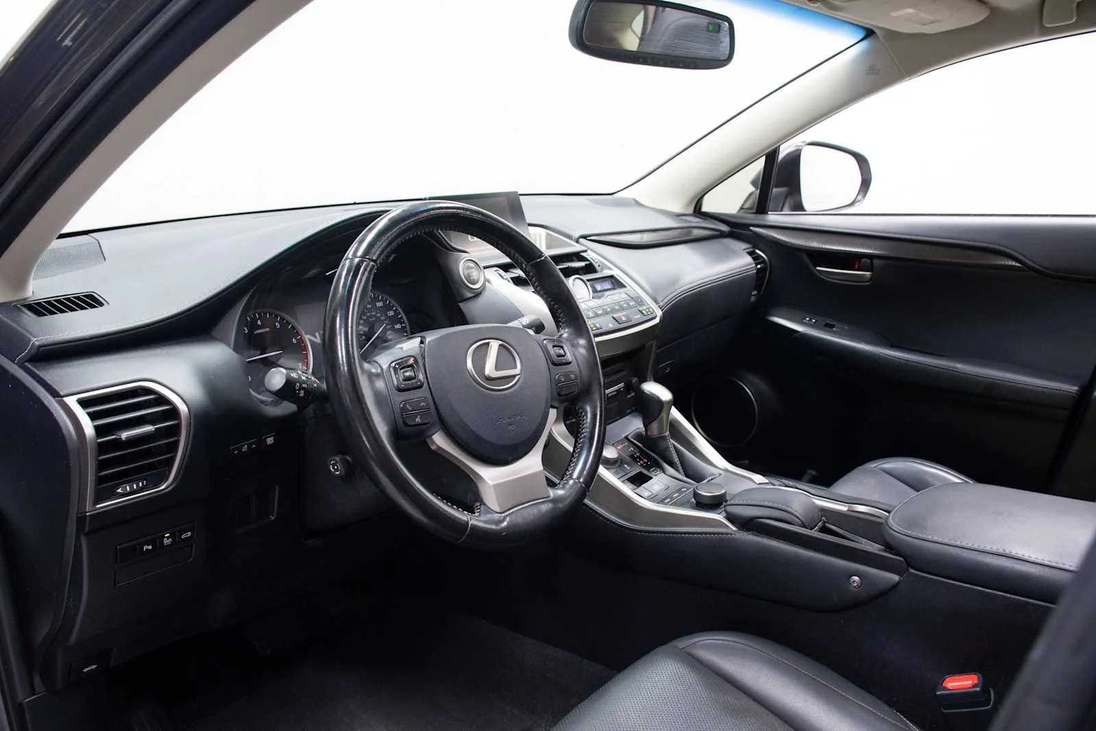 Used 2016 Nebula Gray Pearl Lexus  image 13