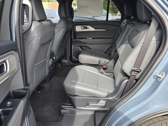 New 2027 Vapor Blue Metallic Ford Active image 11